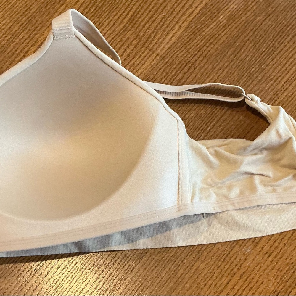 Set Of Two Truekind Supportive Comfort Wireless Shaping Bras Size L Beige New - Picture 13 of 13